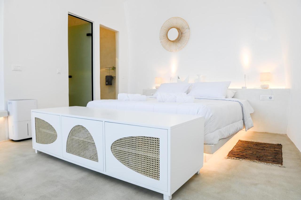 Three Bells Suites Firostefani Eksteriør billede